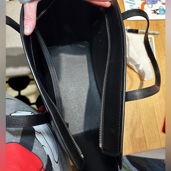 NWOT Kate Spade Classic Black Leather Tote - Picture 6 of 10